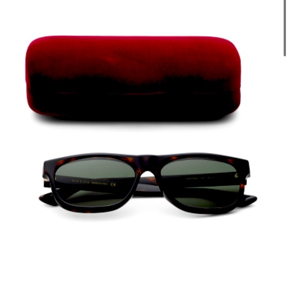 New men Gucci sunglasses . Newest design
